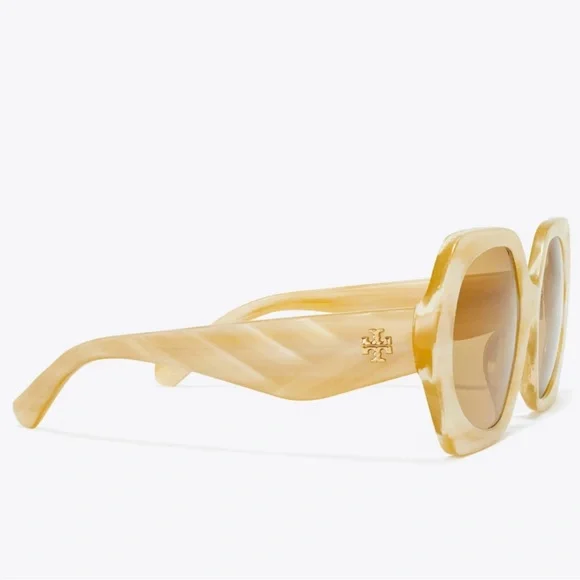 Brand New Unused Tory Burch Tan Sunglasses, Case and Dustbag 